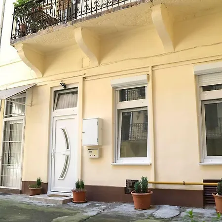 Worosmarty Studio - Center Budapest